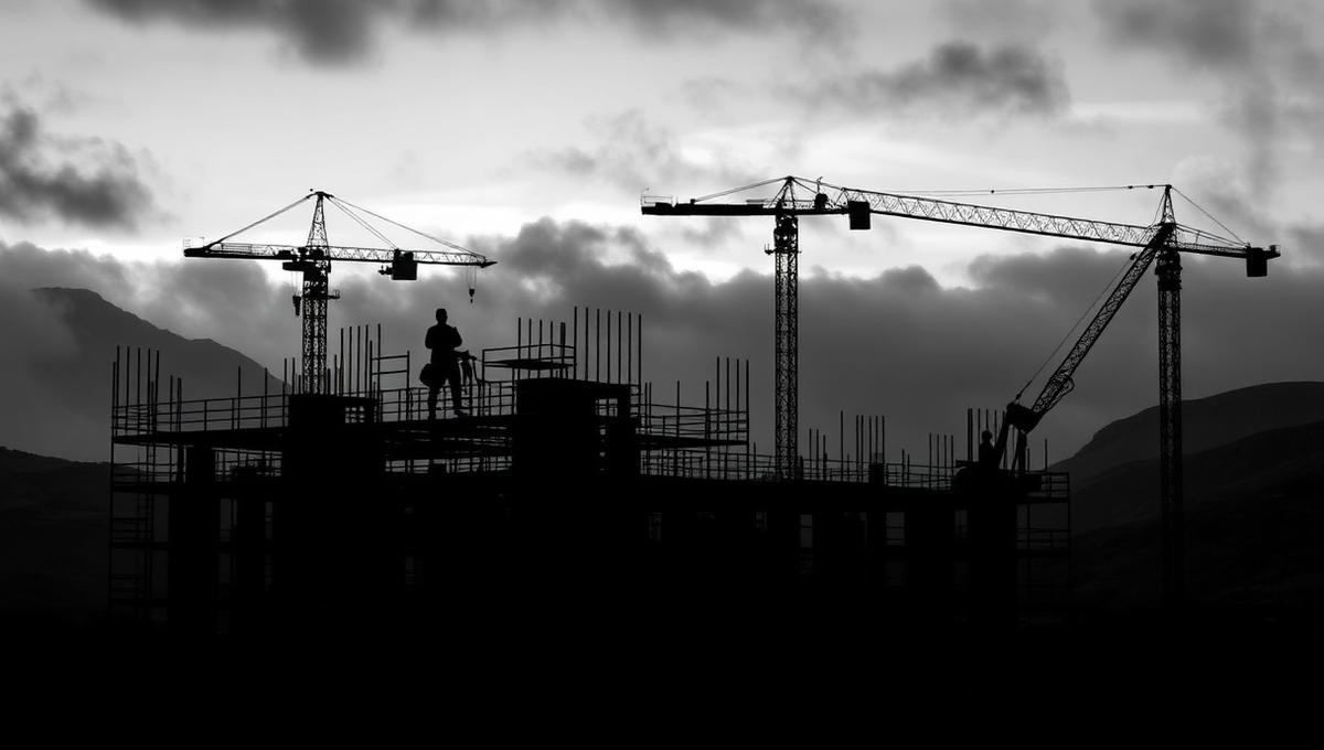Construction Site Accident Claim Scotland 2026 — HSE & Scots Law Guide